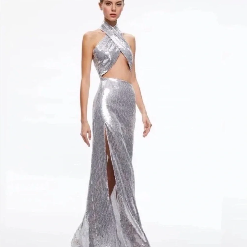 Alice + Olivia May Sequin Halter Maxi Gown Silver NWT Size 2 - Picture 3 of 3